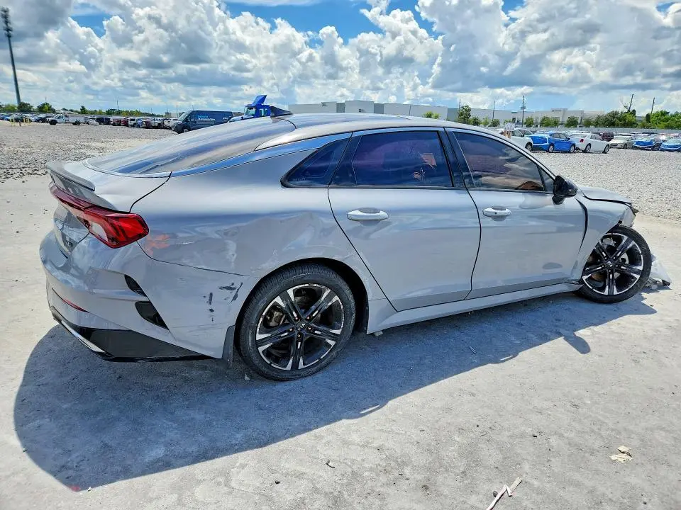 2021 KIA K5 GT LINE  