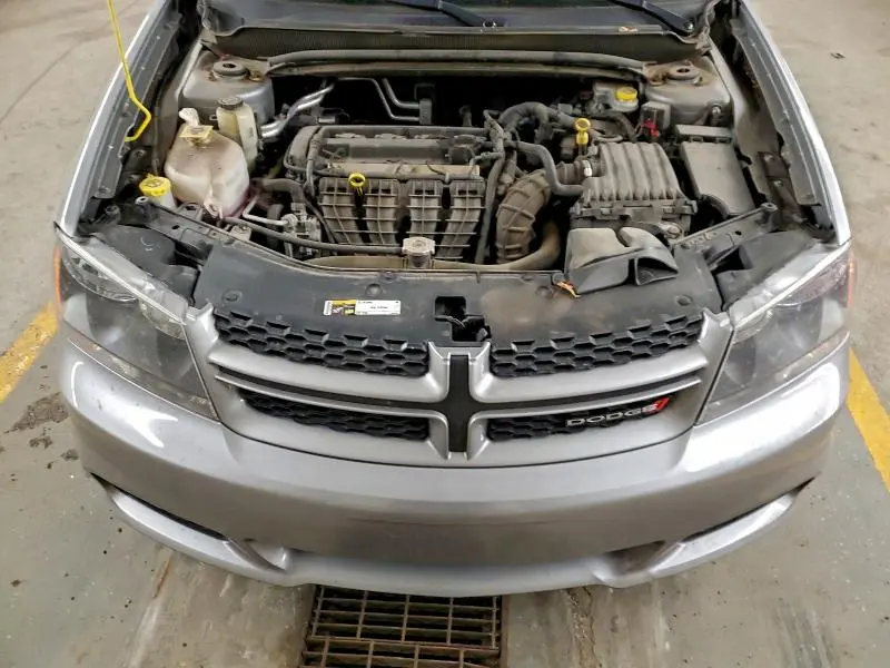 2014 DODGE AVENGER SE  