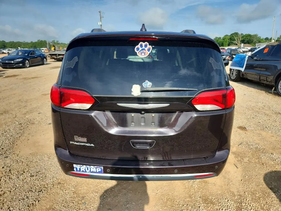 2017 CHRYSLER PACIFICA TOURING L  