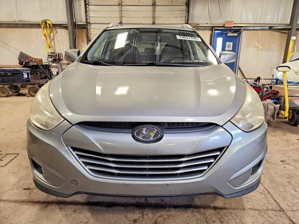 2010 HYUNDAI TUCSON GLS  