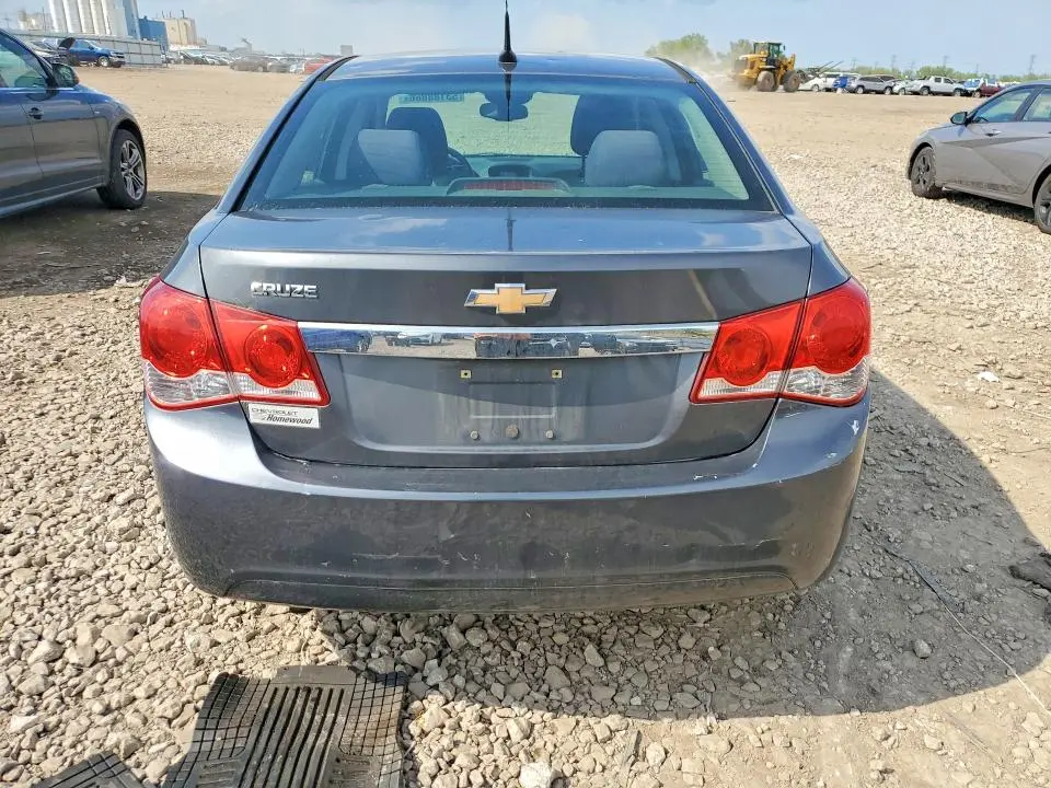 2013 CHEVROLET CRUZE LS  