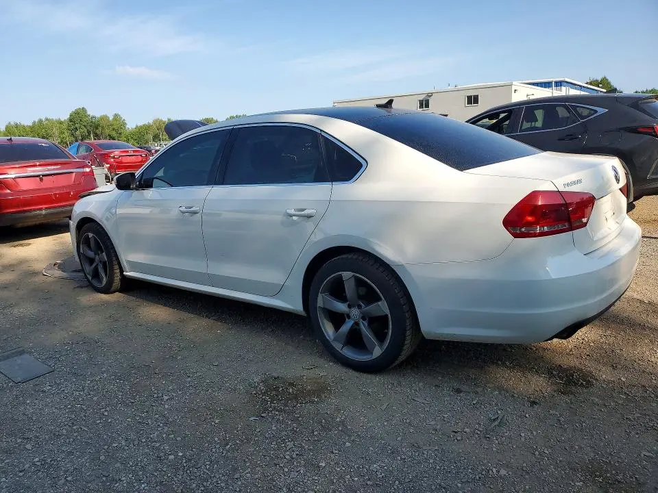 2015 VOLKSWAGEN PASSAT S  