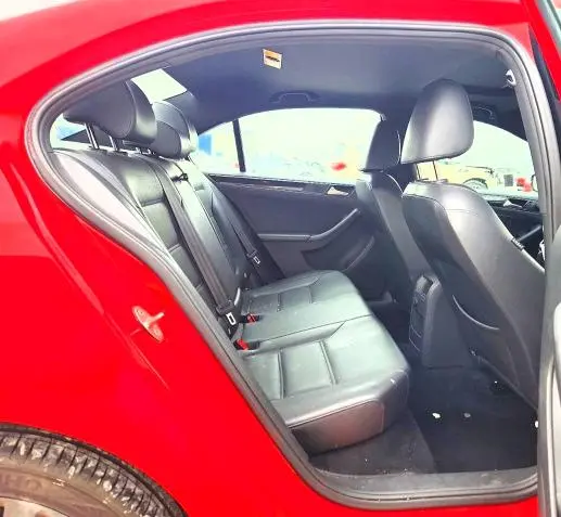 2018 VOLKSWAGEN JETTA SPORT  