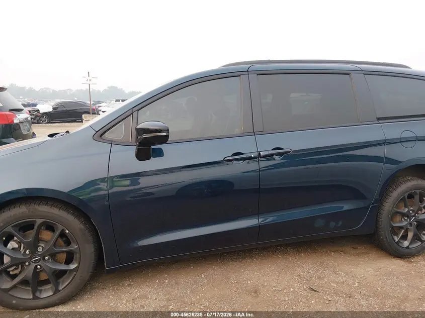 2023 CHRYSLER PACIFICA LIMITED AWD