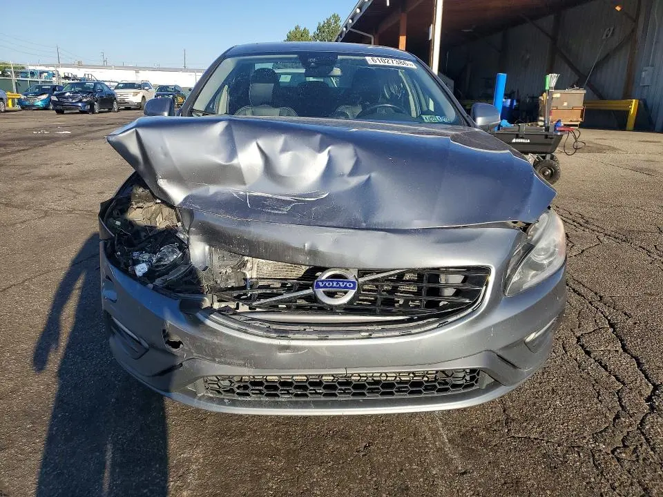 2018 VOLVO S60 DYNAMIC  