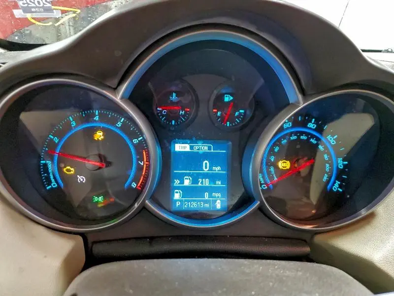 2013 CHEVROLET CRUZE LT  