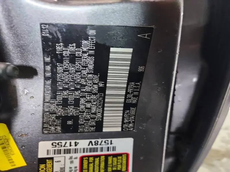 2012 TOYOTA SIENNA LE  