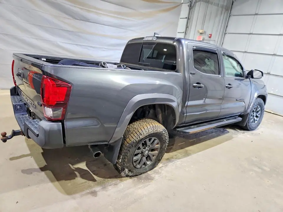 2020 TOYOTA TACOMA SR5 V6  