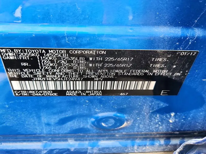 2017 TOYOTA RAV4 LE  