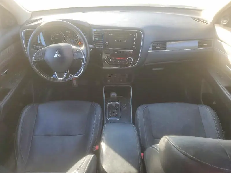 2019 MITSUBISHI OUTLANDER SE  