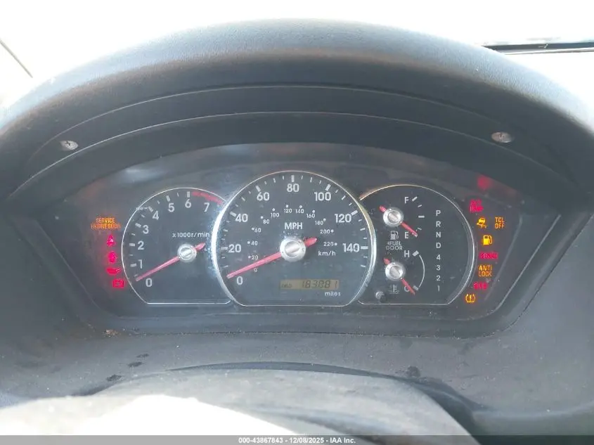 2011 MITSUBISHI ENDEAVOR  