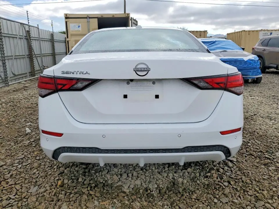 2025 NISSAN SENTRA SV  