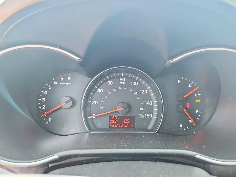 2015 KIA SORENTO LX  