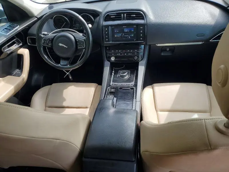 2018 JAGUAR F-PACE PREMIUM  