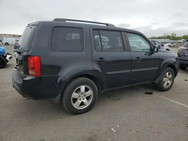 2011 HONDA PILOT EXLN  