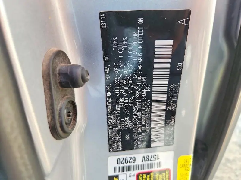 2014 TOYOTA SIENNA LE  