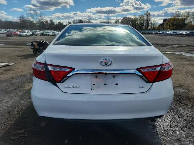 2015 TOYOTA CAMRY LE  