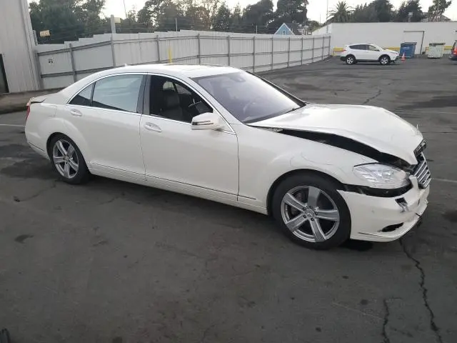 2013 MERCEDES-BENZ S 550  