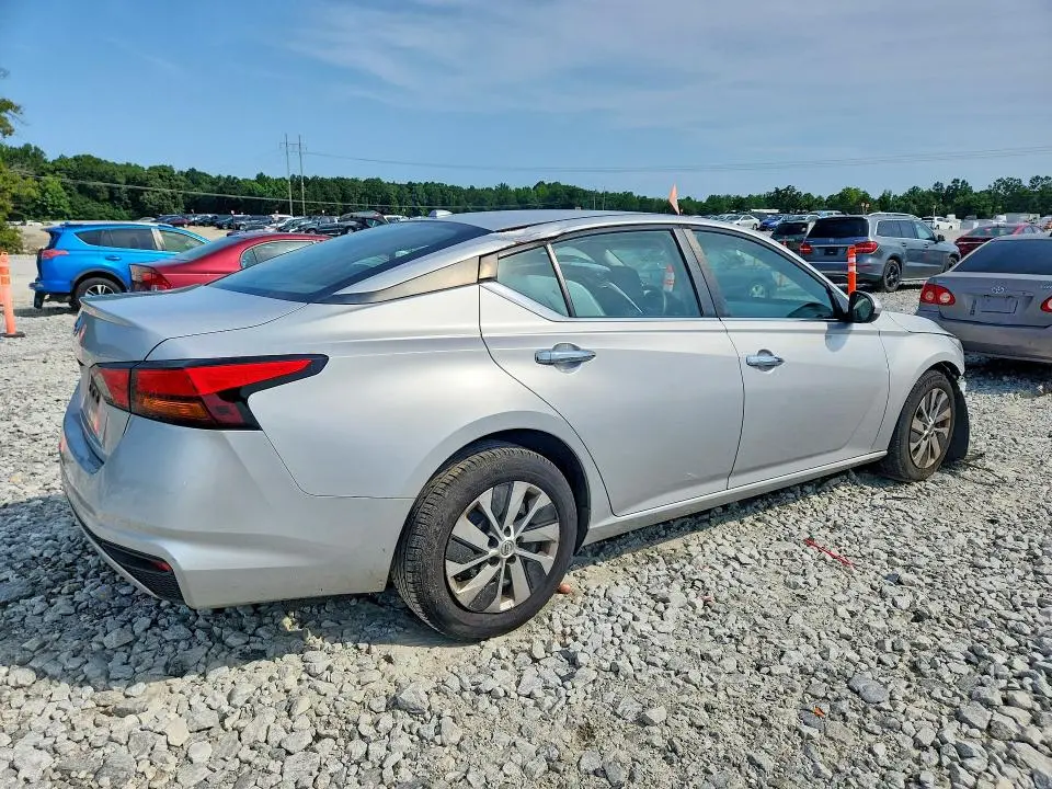 2020 NISSAN ALTIMA S  