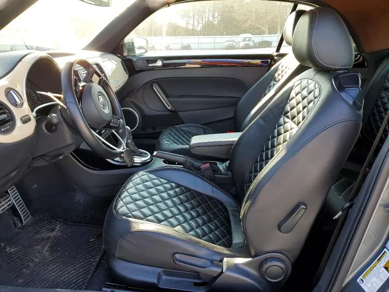 2019 VOLKSWAGEN BEETLE S  