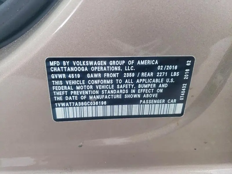 2016 VOLKSWAGEN PASSAT S  
