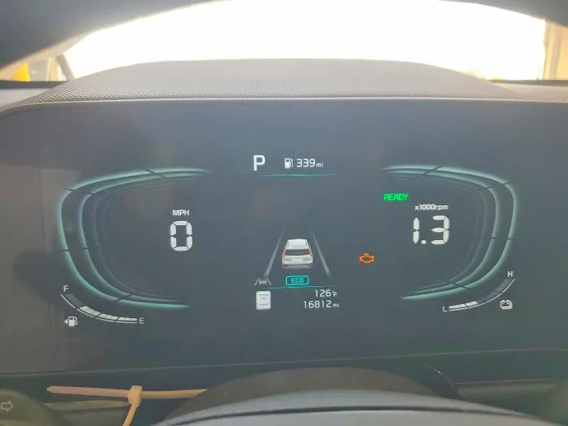 2024 KIA NIRO EX  