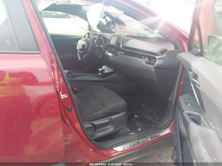 2018 TOYOTA C-HR XLE