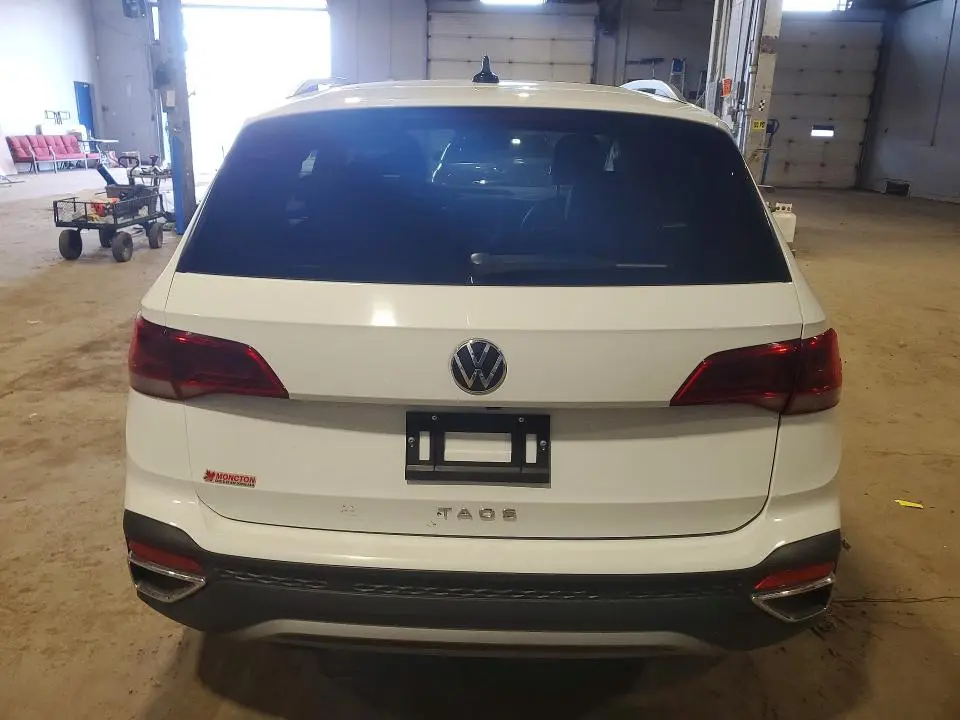 2024 VOLKSWAGEN TAOS SE  