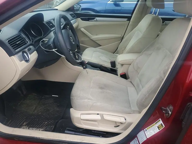 2017 VOLKSWAGEN PASSAT S  