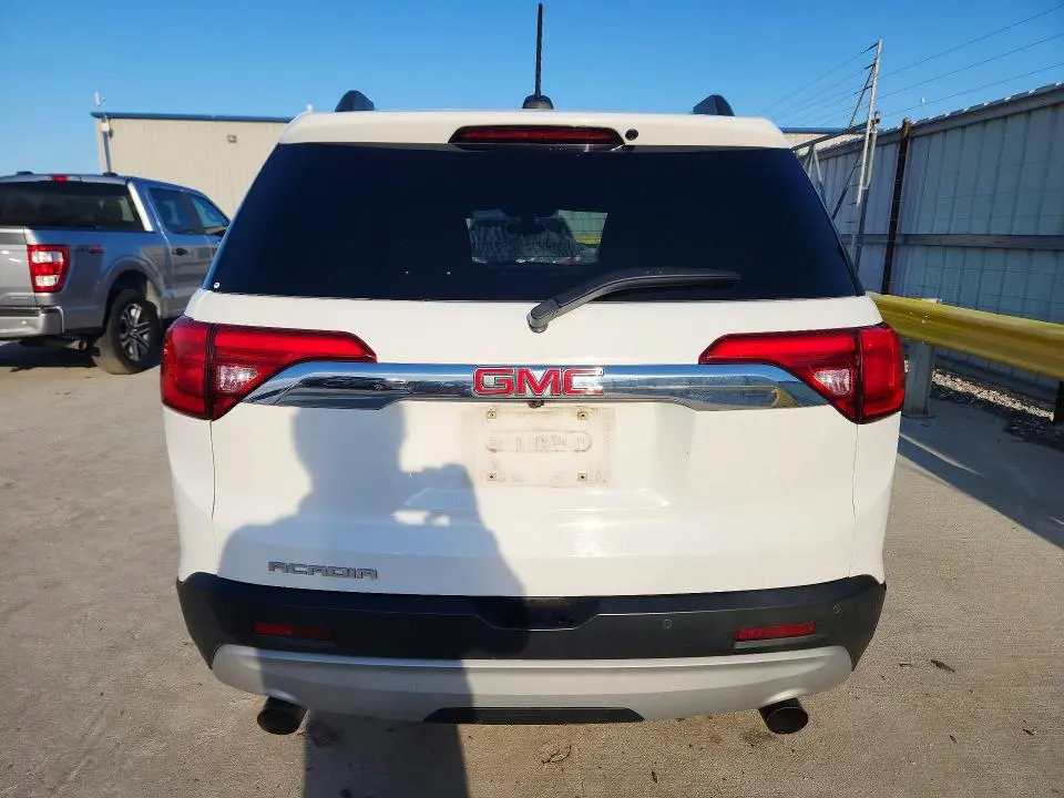 2018 GMC ACADIA SLE  