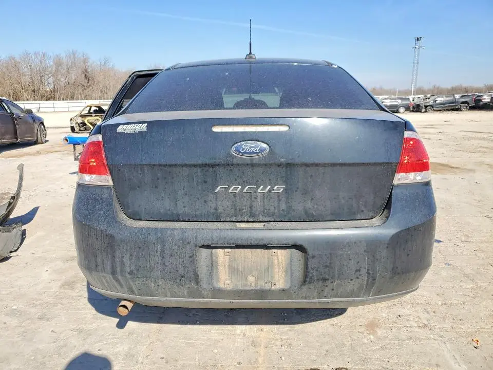 2010 FORD FOCUS S  