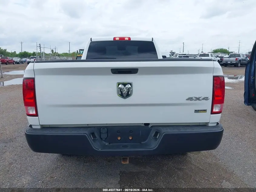 2019 RAM 1500 CLASSIC TRADESMAN  4X4 8' BOX