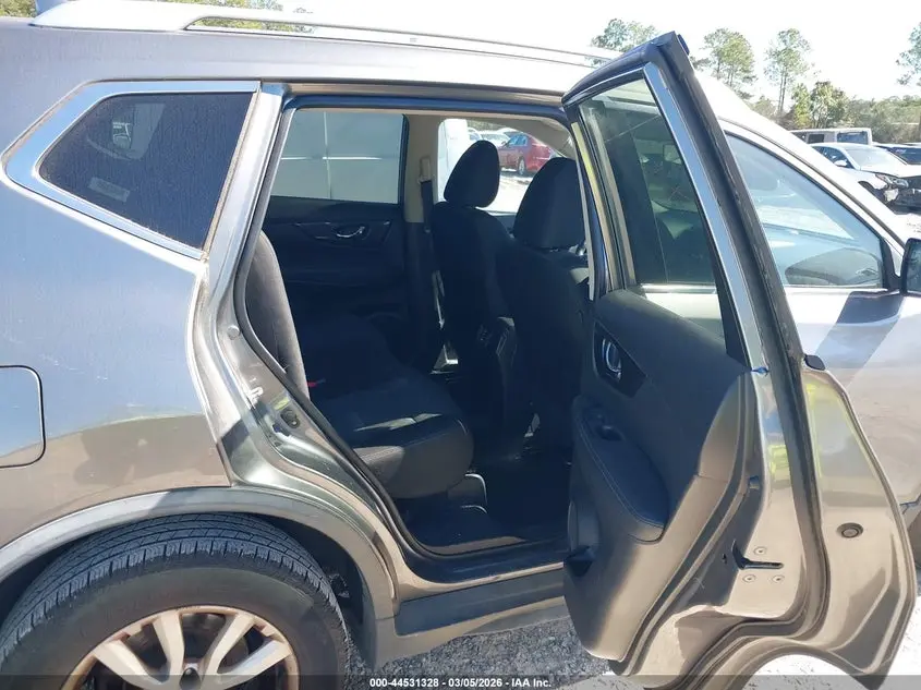 2018 NISSAN ROGUE SV