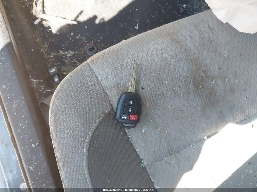 2019 TOYOTA COROLLA LE