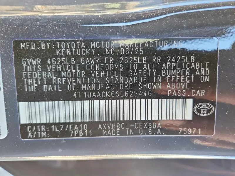 2025 TOYOTA CAMRY SE  