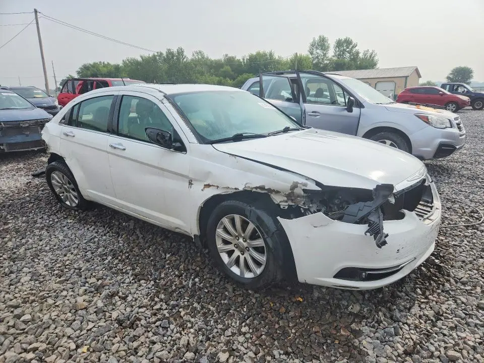 2013 CHRYSLER 200 LIMITED  