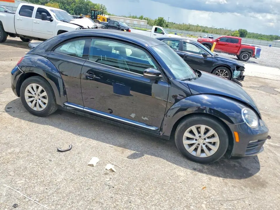 2019 VOLKSWAGEN BEETLE S  