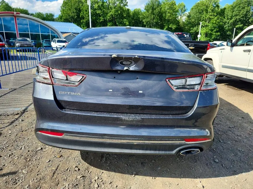 2017 KIA OPTIMA LX  