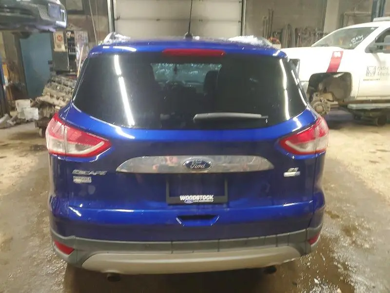 2015 FORD ESCAPE SE  