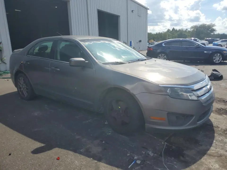 2011 FORD FUSION SE  
