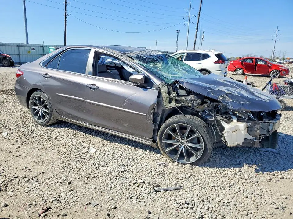 2015 TOYOTA CAMRY XSE  
