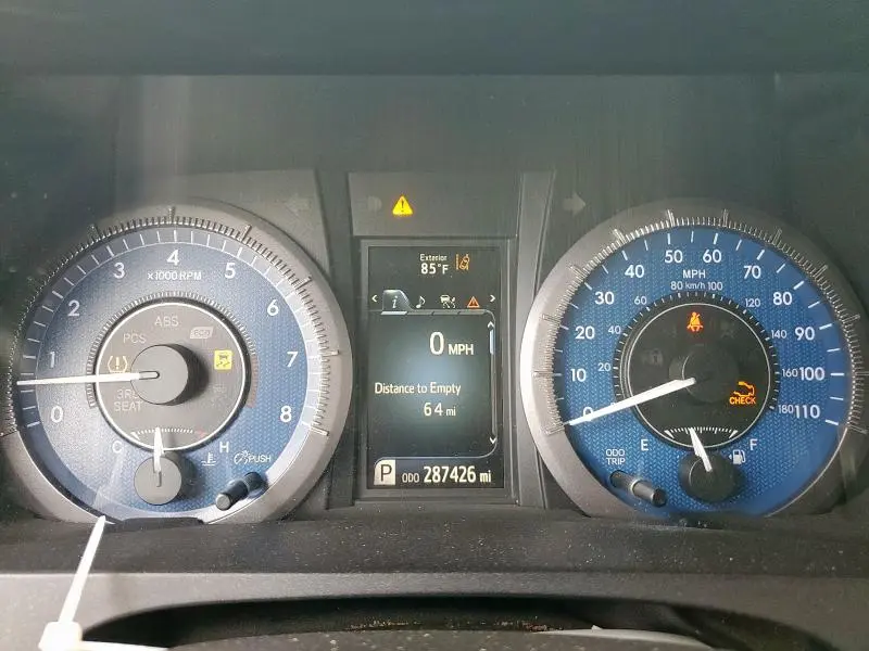 2018 TOYOTA SIENNA LE  