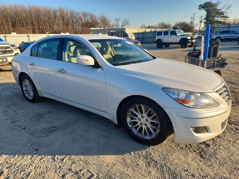 2011 HYUNDAI GENESIS 3.8L  