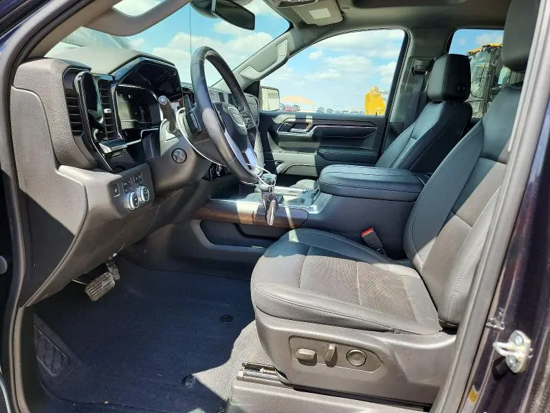 2023 GMC SIERRA K1500 SLT  