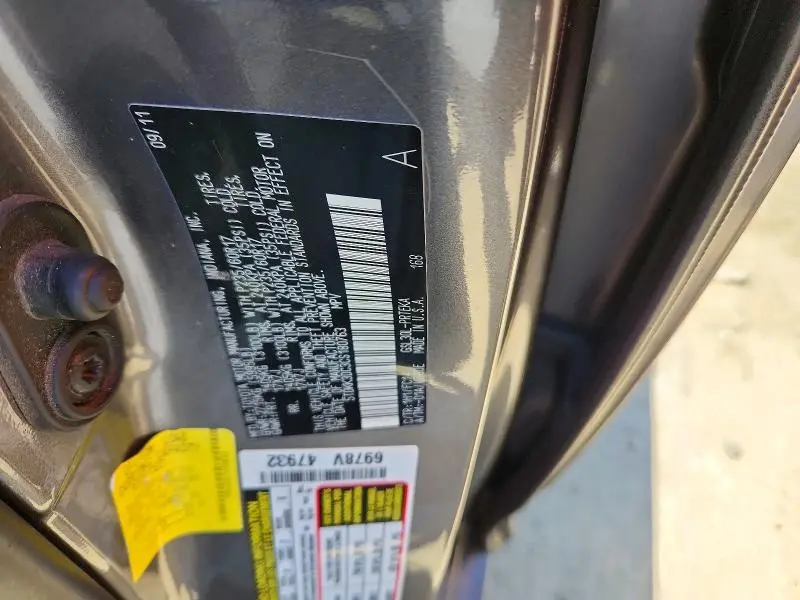 2012 TOYOTA SIENNA LE  