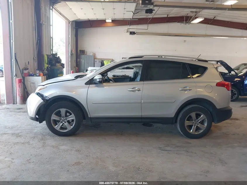 2015 TOYOTA RAV4 XLE