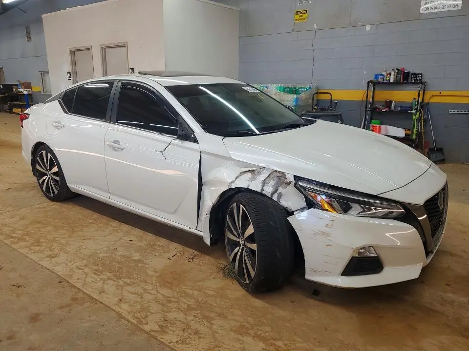 2019 NISSAN ALTIMA 2.5 SR  