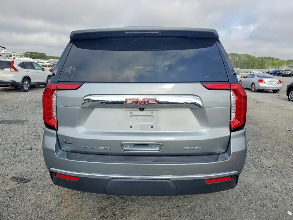 2024 GMC YUKON SLT  