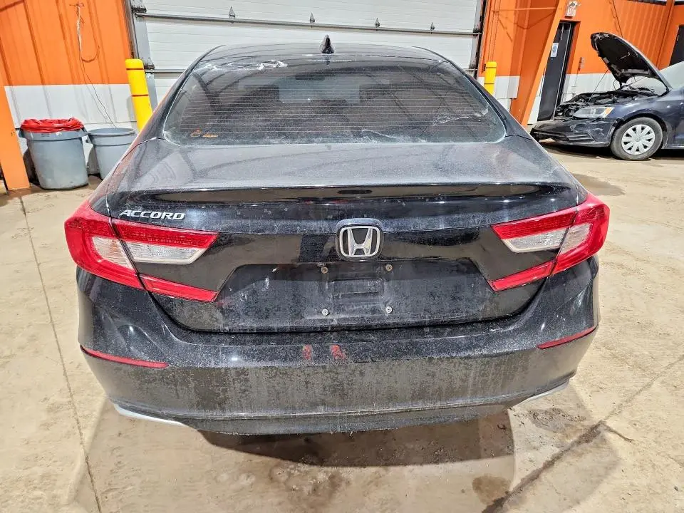 2019 HONDA ACCORD LX  