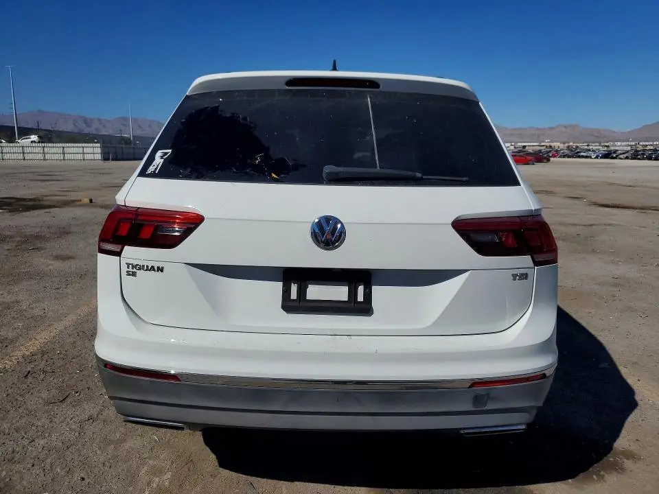 2018 VOLKSWAGEN TIGUAN SE  